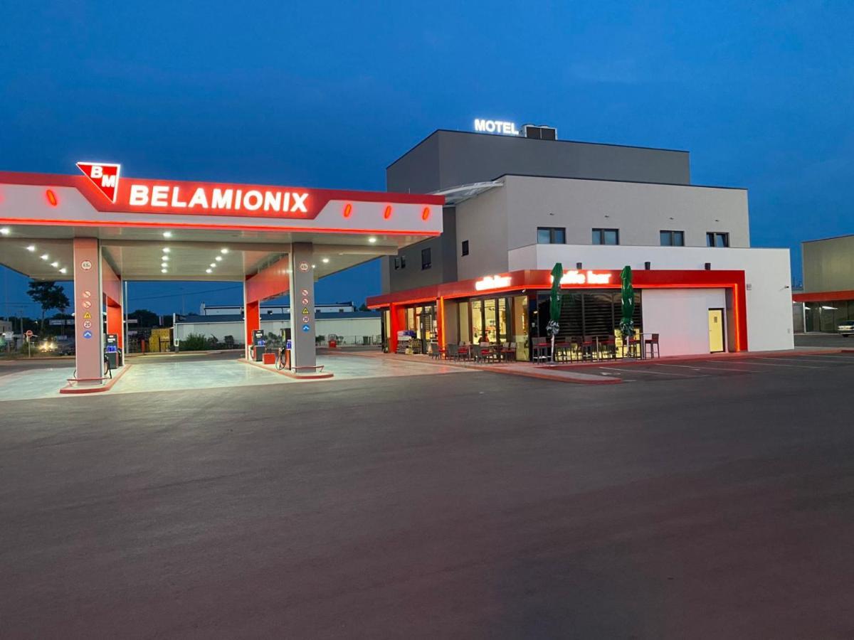 Belamionix Motel Bosanski Samac エクステリア 写真